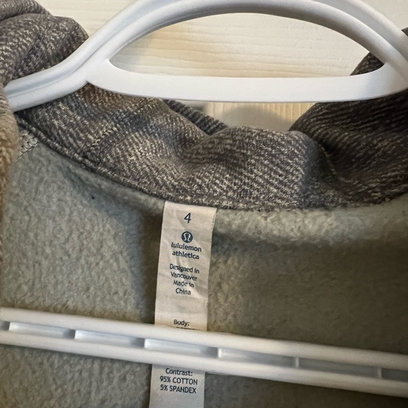 Lululemon Scuba Sweater - Picture 3 of 5